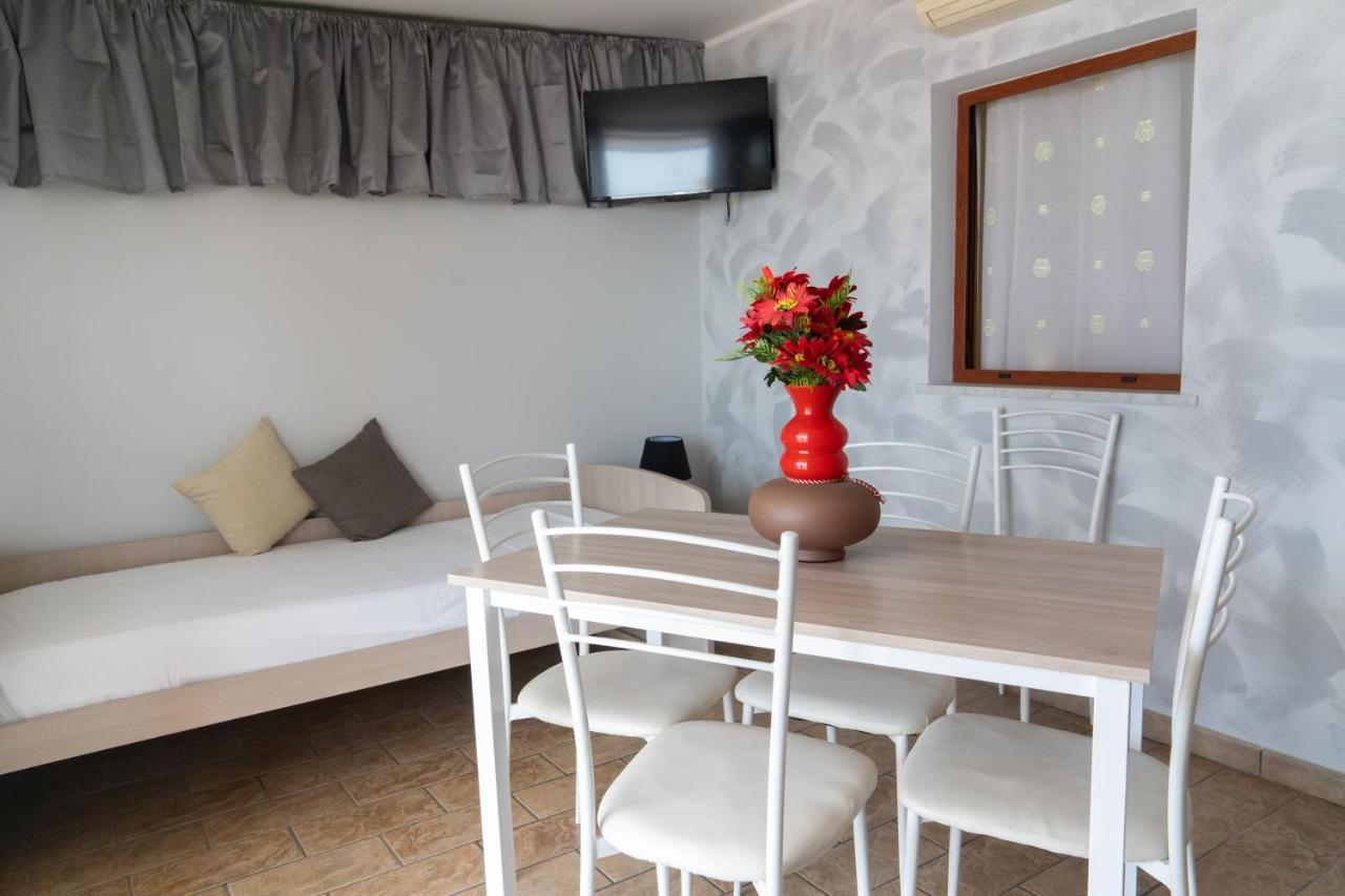 جيارديني ناكسوس Nick & Santo'S Holiday Homes R المظهر الخارجي الصورة