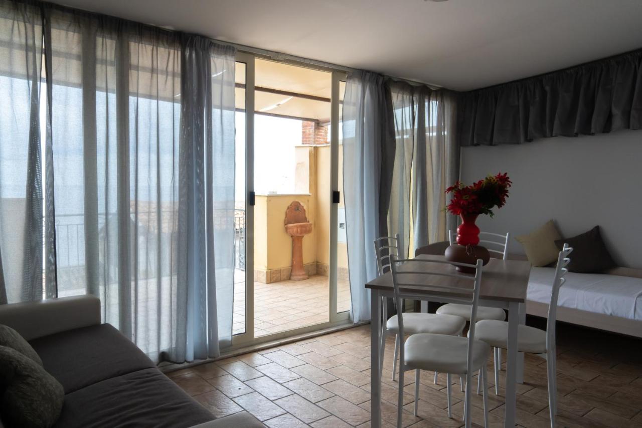جيارديني ناكسوس Nick & Santo'S Holiday Homes R المظهر الخارجي الصورة